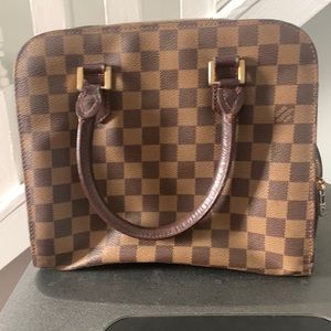 Triana Louis Vuitton bag (AUTHENTIC)